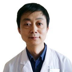朴德成医生头像