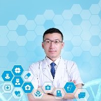 杨威医生头像