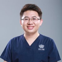李健男