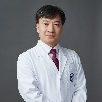 梁永辉医生头像