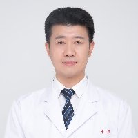 卓建医生头像