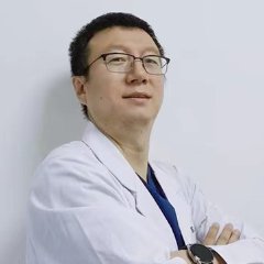 张勃策医生头像