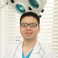 朱岳衡医生头像