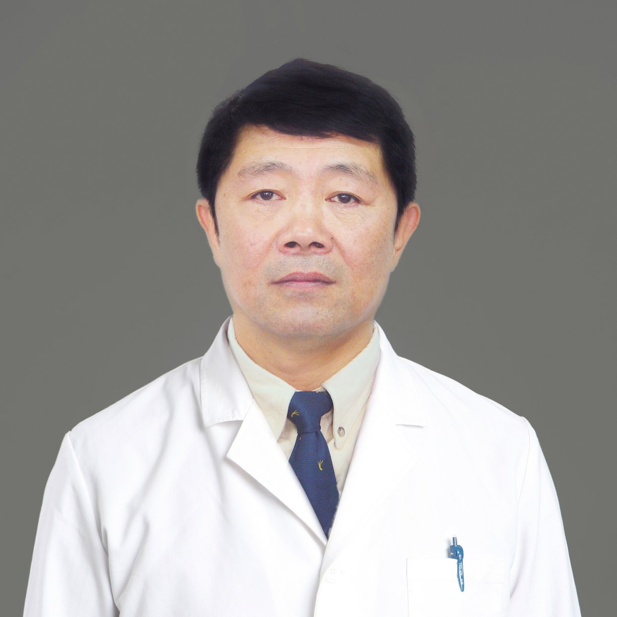 王侠医生头像