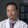 毛青医生头像