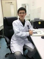 彰金医生头像