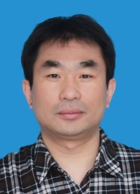 辛忠医生头像