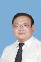 韩国华医生头像
