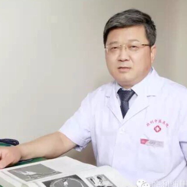 卢思俭医生头像