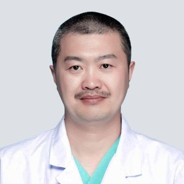 杨翼医生头像