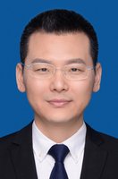 柳达医生头像