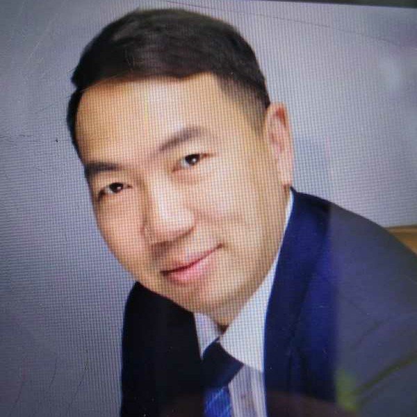彭平医生头像