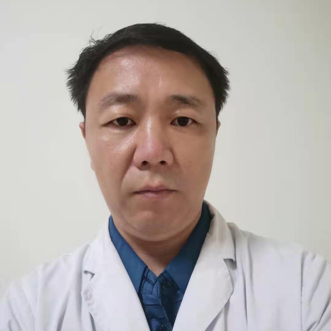 安龙医生头像