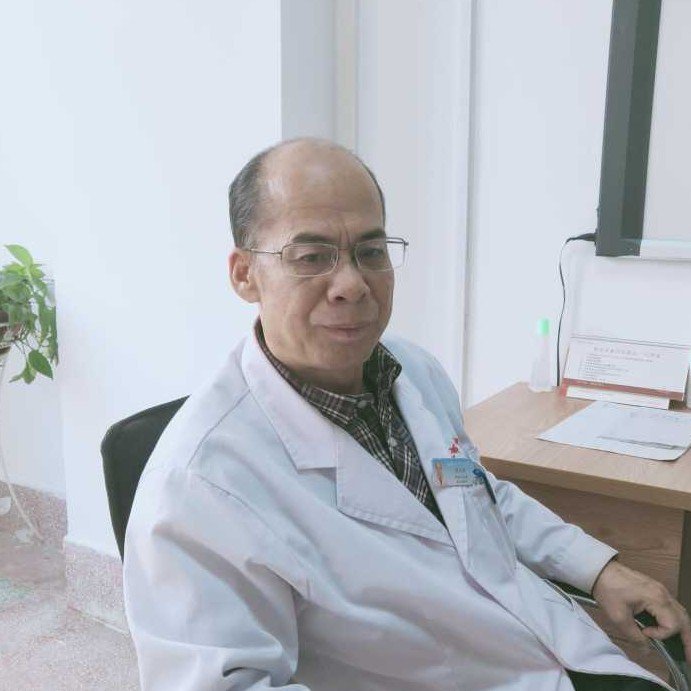 范士怀医生头像