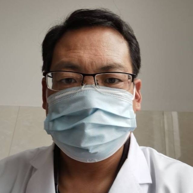 崔九龙医生头像