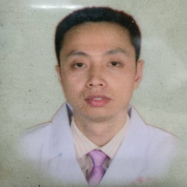 徐桃医生头像
