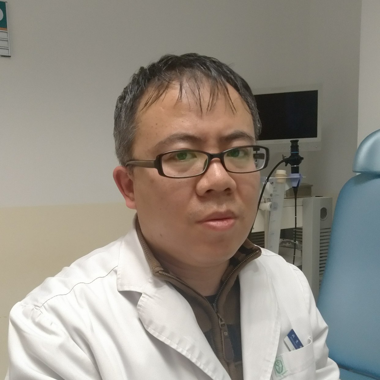 闫新宇医生头像