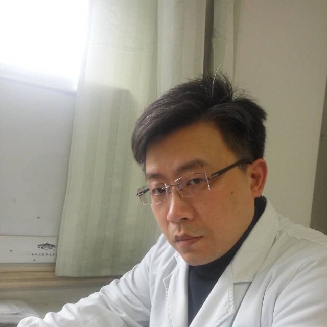 戈盾医生头像