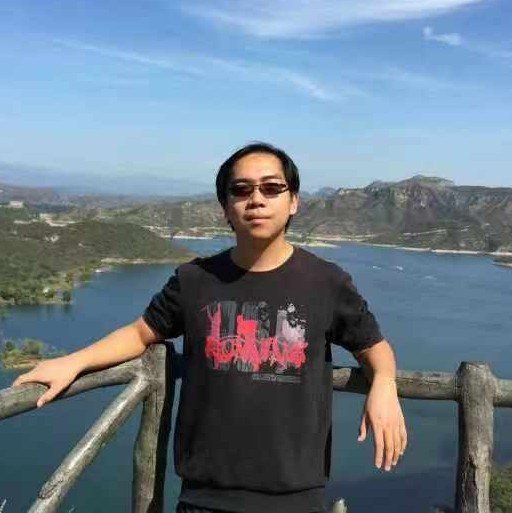 宋世珅医生头像