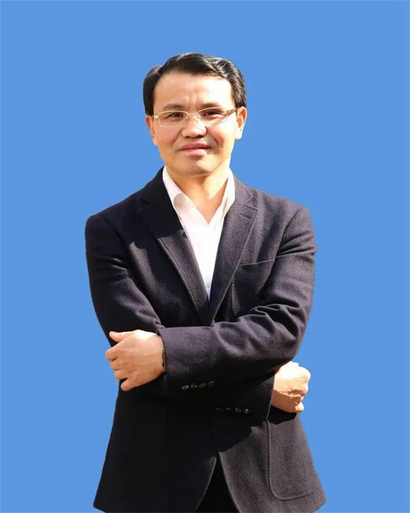 龙喜带医生头像