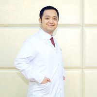 罗纯猛医生头像