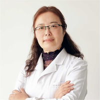 熊瑛医生头像