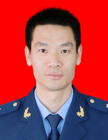 张雷医生头像