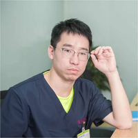 贺凌云医生头像